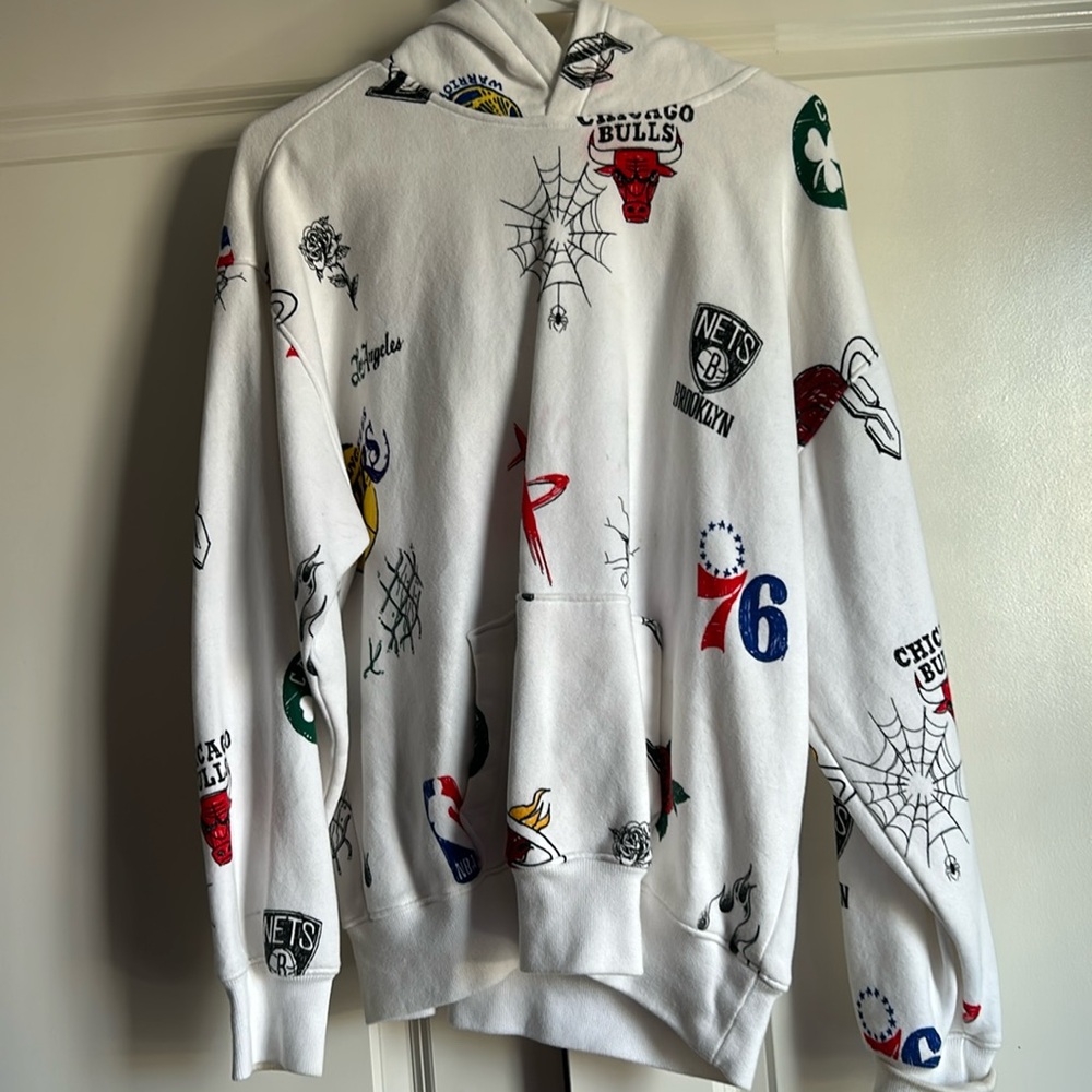 Limited Time Hollister NBA Teams Hoodie Medium